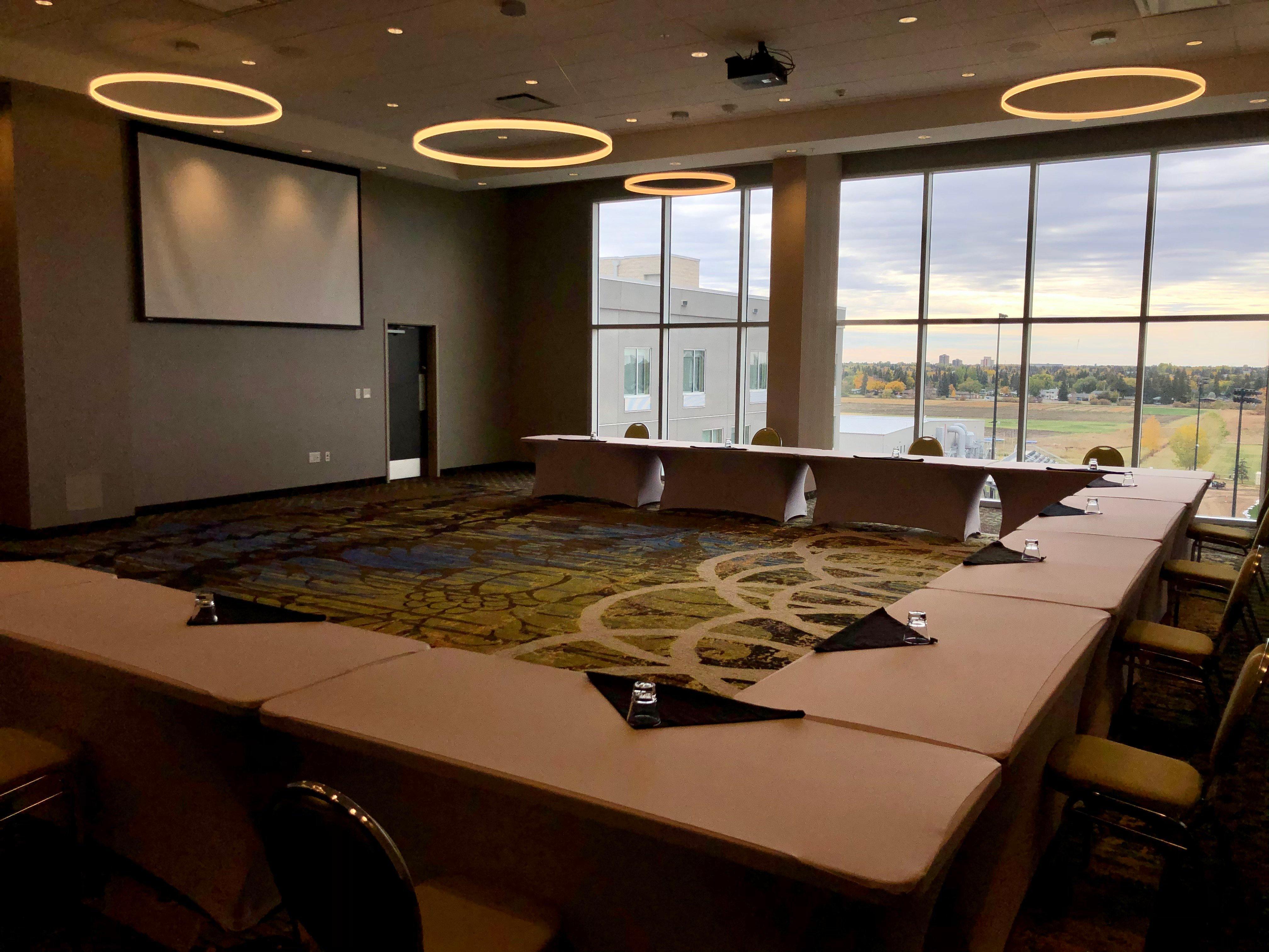 Holiday Inn Express & Suites - Saskatoon East - University By Ihg מראה חיצוני תמונה